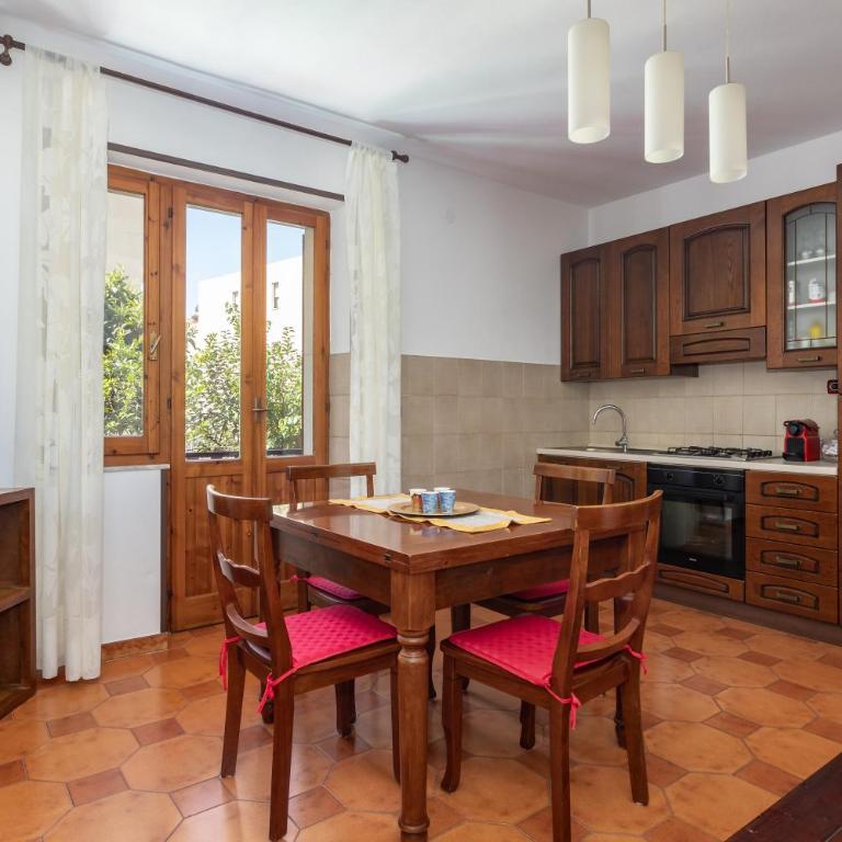 La Mimosa Garden Suite - Parking Available - Apartment with Garden View - 20