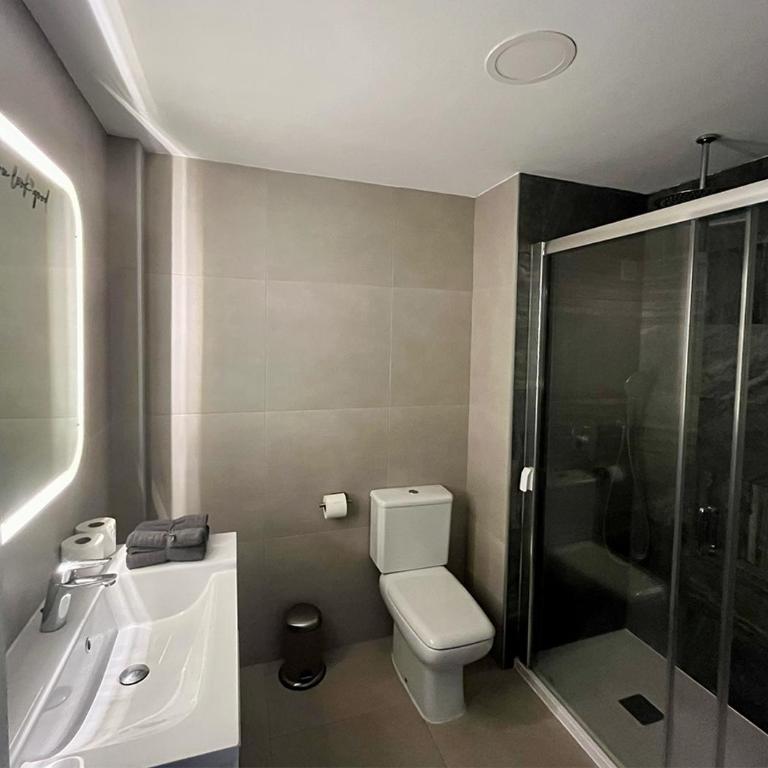 Penthouse Paradise Marbella - Jacuzzi & Sea views! - Two-Bedroom Apartment - 9
