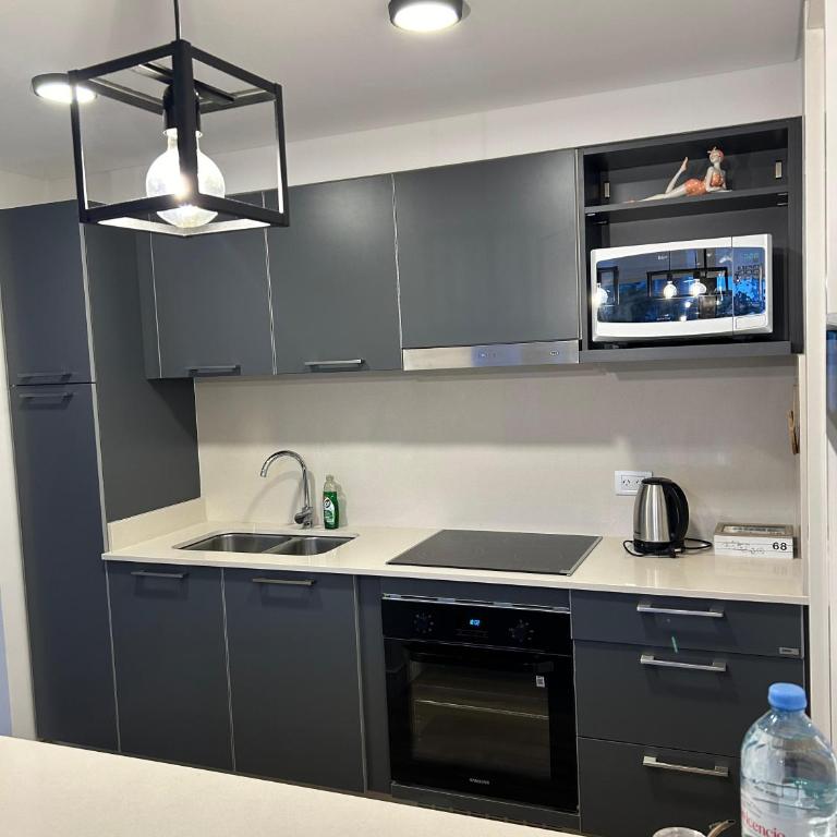 304 San Lorenzo - One-Bedroom Apartment - 3