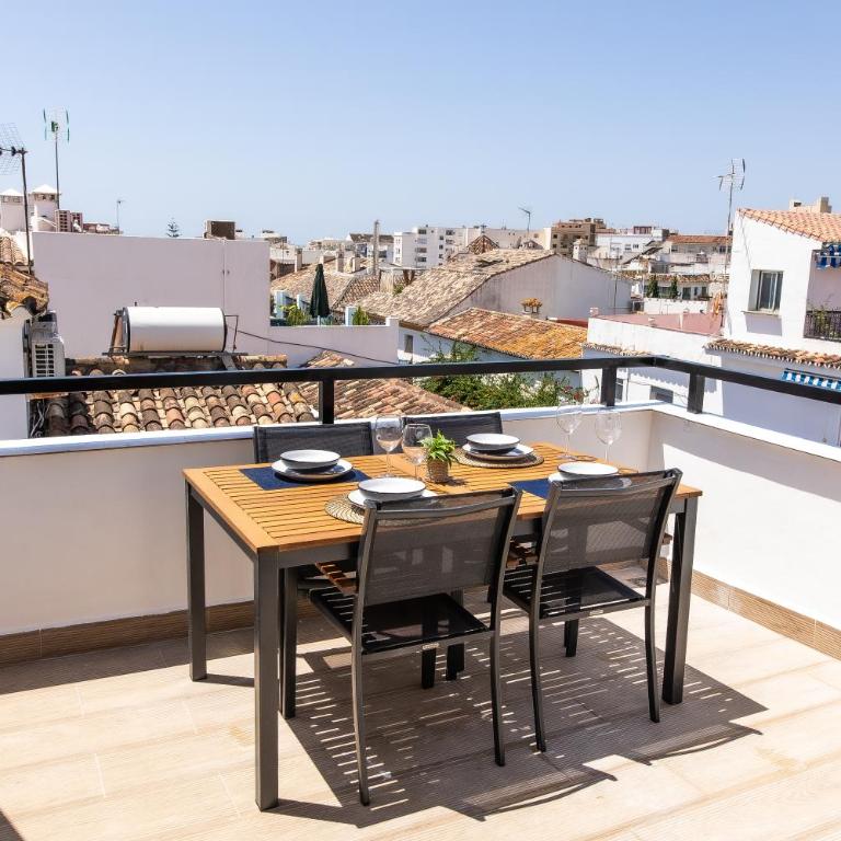 Duplex Penthouse by PRINCIPE1 - Deluxe One-Bedroom Apartment with City View - 2