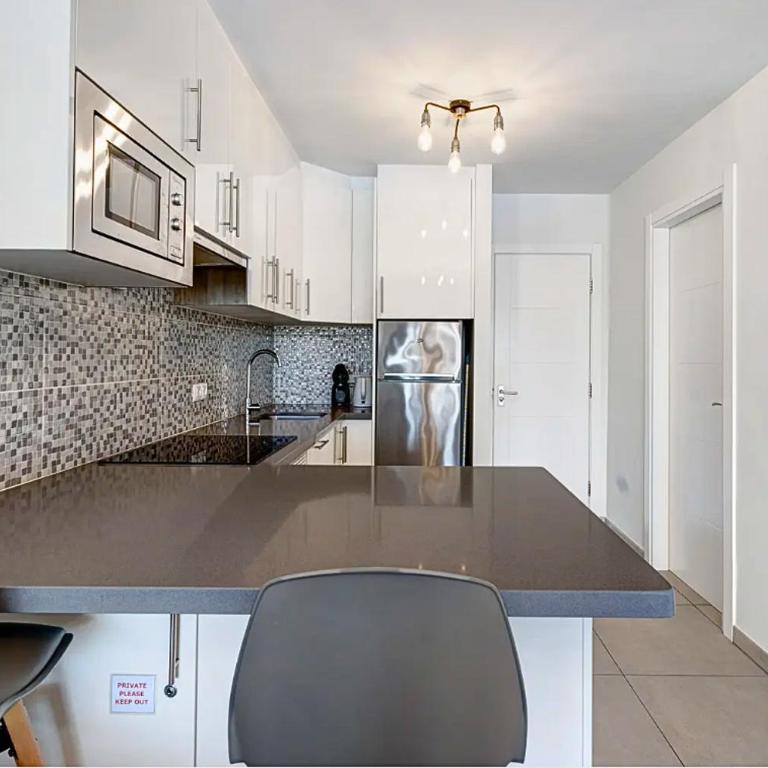 Luxury & Comfort en Torre del Sol, Playa de las Américas - Room #1184410201 - 20