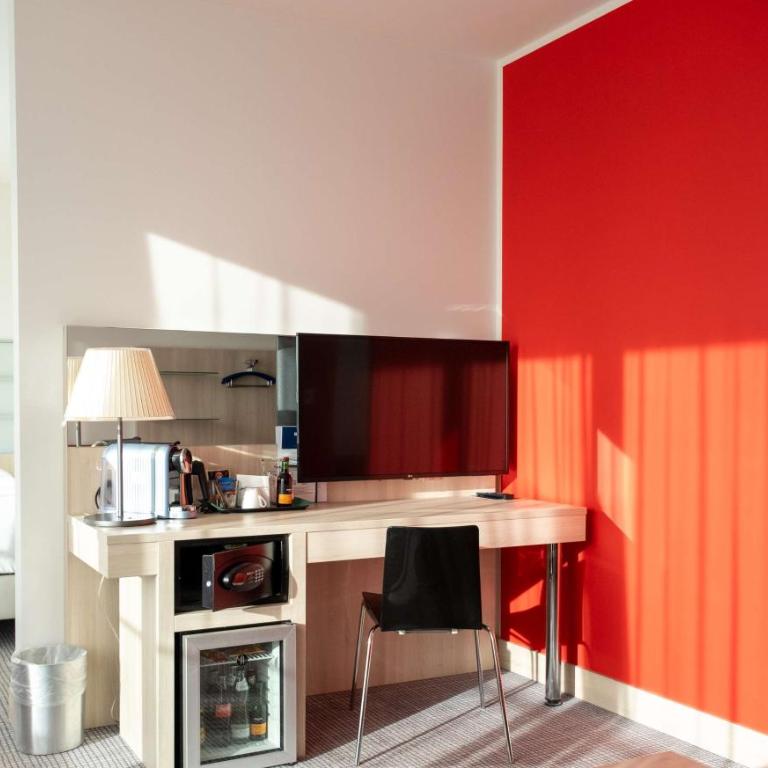 Park Inn by Radisson Linz - Junior Suite - 11