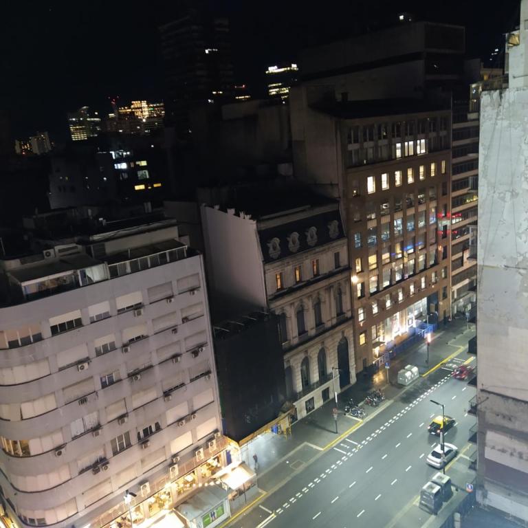 Departamento luminoso en el centro de Buenos Aires - One-Bedroom Apartment - 14