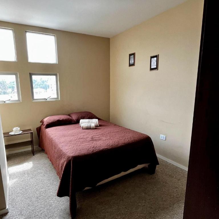 Acojedor Departamento de 3 dormitorios en Zona Norte - Apartamento de 3 dormitorios - 5