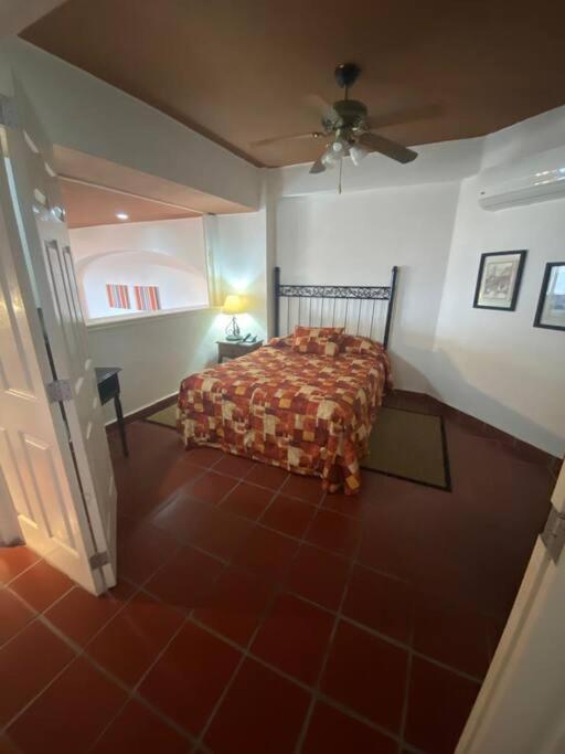 beach front one bed one bath fabulous views in zona roman - One-Bedroom Apartment - 28