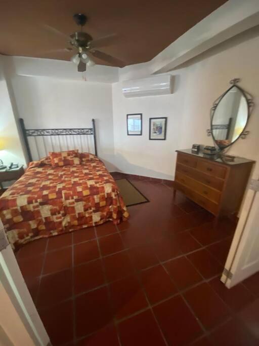 beach front one bed one bath fabulous views in zona roman - One-Bedroom Apartment - 30