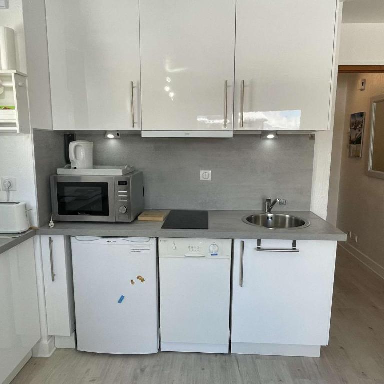 Appartement 2 pièces avec parking, près des pistes - 5 couchages - Appartement 1 Chambre - 6