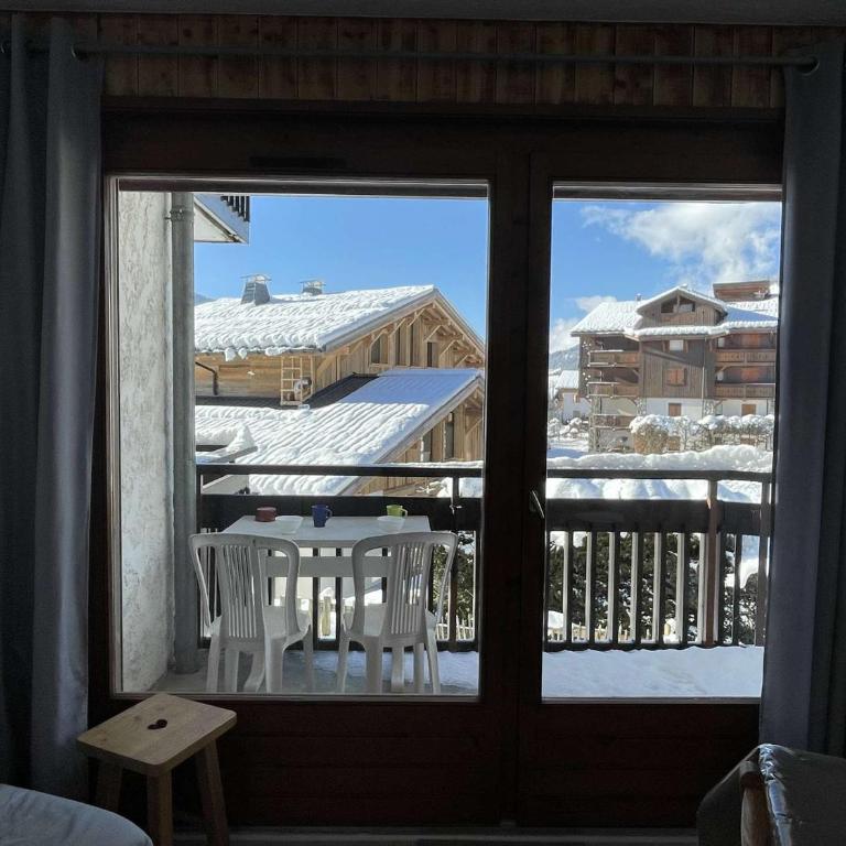 Appartement 2 pièces avec parking, près des pistes - 5 couchages - Appartement 1 Chambre - 9