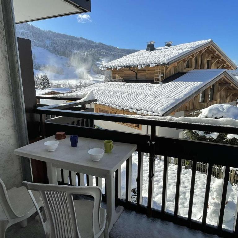 Appartement 2 pièces avec parking, près des pistes - 5 couchages - Appartement 1 Chambre - 10
