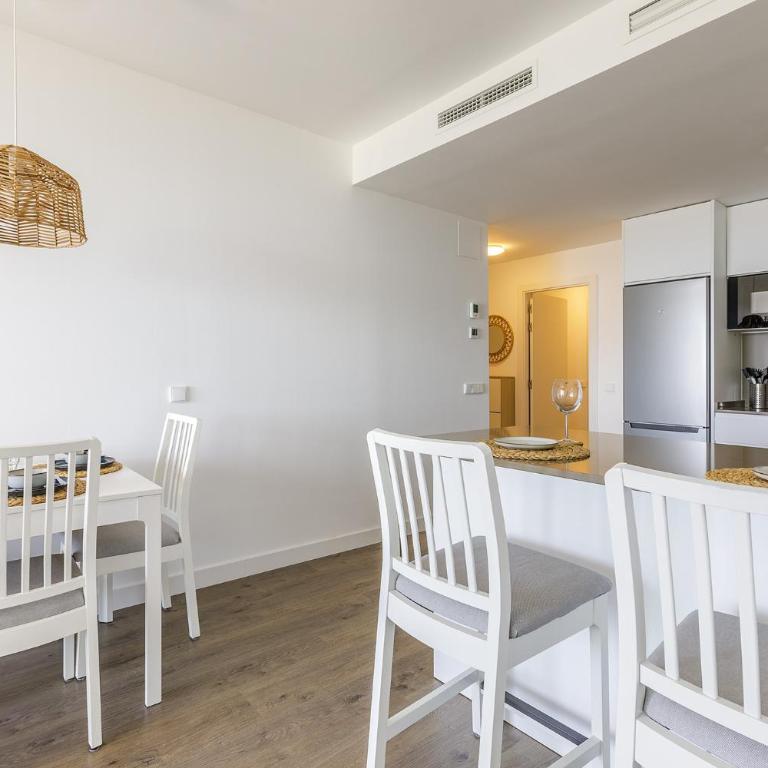 A&N Ocean View Family Apartment with Pool & Parking - Apartment - 24
