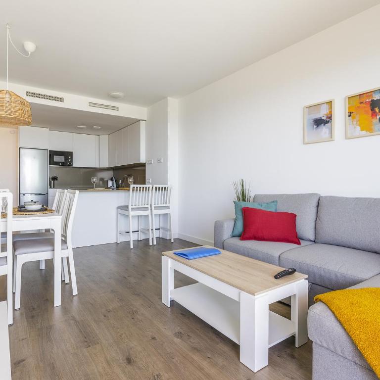 A&N Ocean View Family Apartment with Pool & Parking - Apartment - 56
