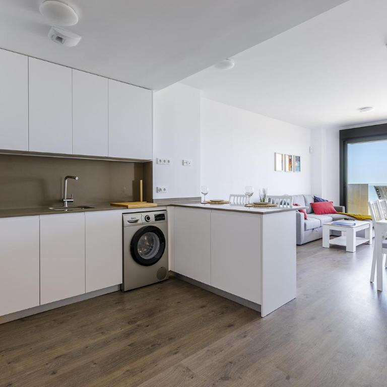A&N Ocean View Family Apartment with Pool & Parking - Apartment - 15