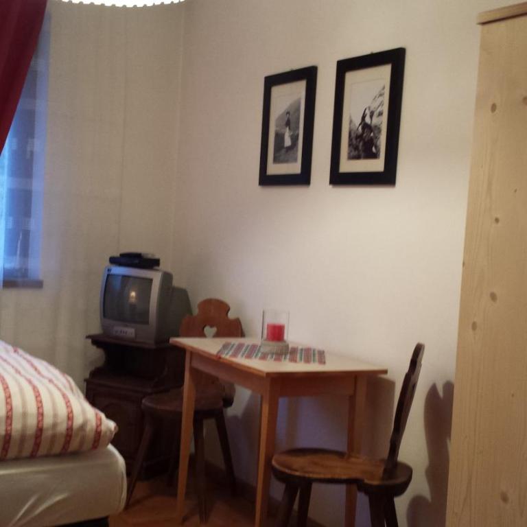Casa Monteggia - Appartamento con 2 Camere da Letto e Terrazza - 18