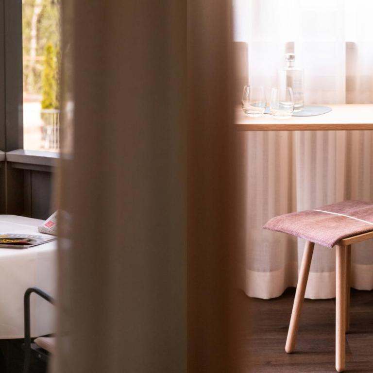 Flora Hotel & Suites - Suite avec Balcon - 9