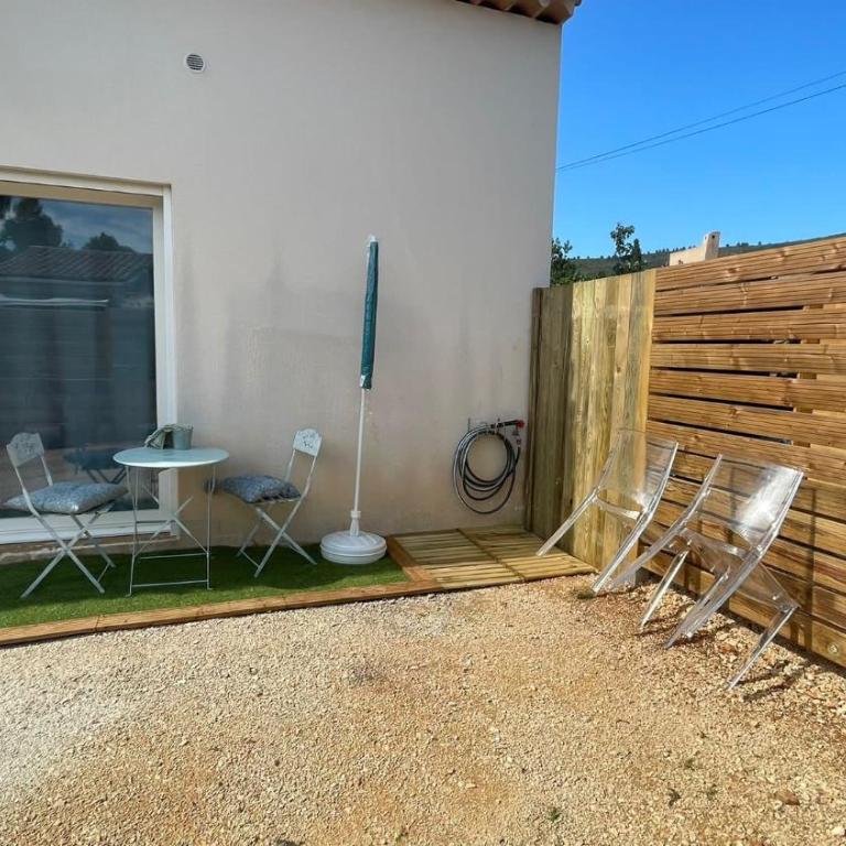 Studio calme avec jardin et parking privé - Apartamento de 1 dormitorio - 1