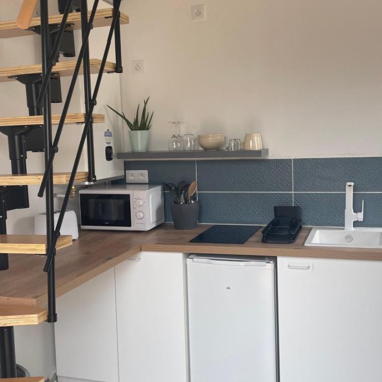 Studio calme avec jardin et parking privé - Apartamento de 1 dormitorio - 2
