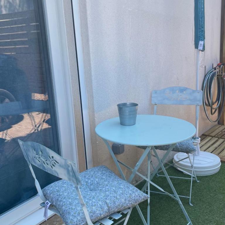 Studio calme avec jardin et parking privé - Apartamento de 1 dormitorio - 8