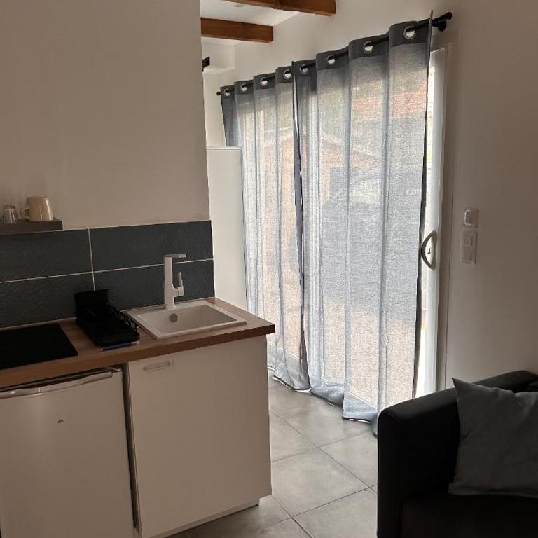 Studio calme avec jardin et parking privé - Apartamento de 1 dormitorio - 3