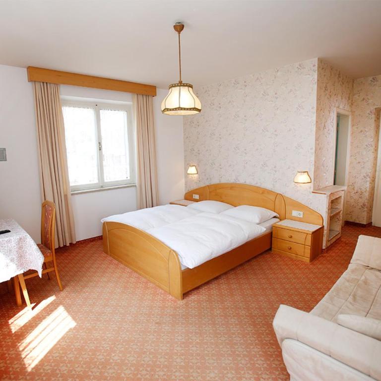 Pföstlhof - Dreibettzimmer mit Balkon - 1