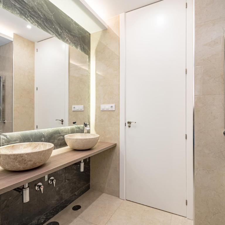 Chueca VIII calle Hortaleza 3BR 3BH - Apartamento de 3 dormitorios - 22