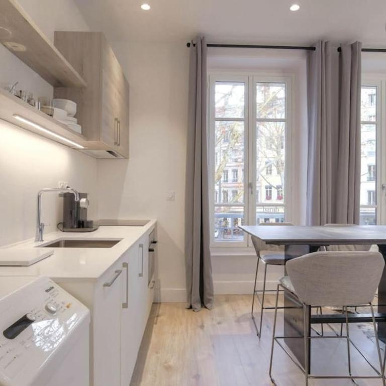 Superbe studio, Tête d'or, Lyon - Apartamento de 1 dormitorio - 4
