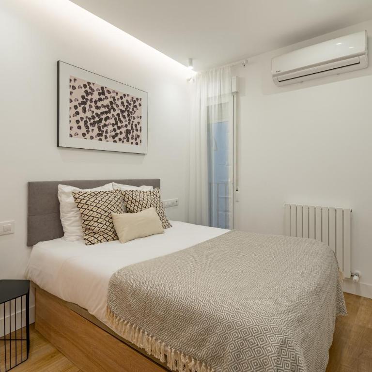 Chueca VIII calle Hortaleza 3BR 3BH - Apartamento de 3 dormitorios - 40