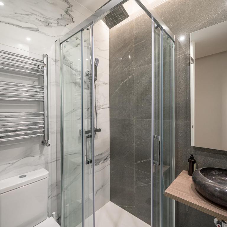 Chueca VIII calle Hortaleza 3BR 3BH - Apartamento de 3 dormitorios - 23
