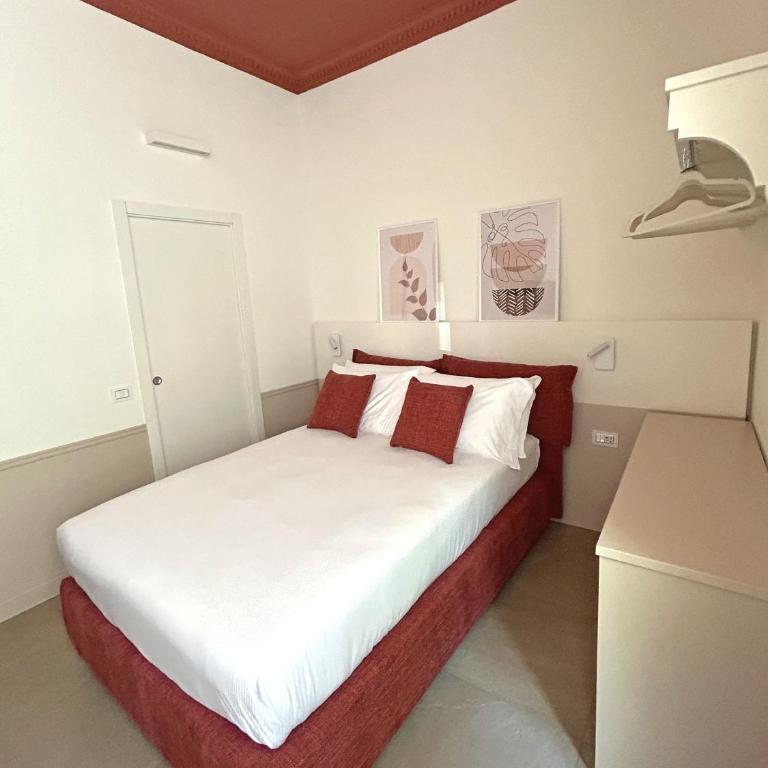 Astom Suites - Doppelzimmer mit eigenem Bad - 2