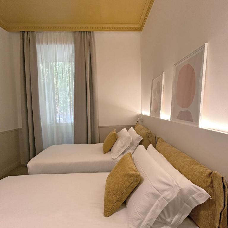 Astom Suites - Doppel-/Zweibettzimmer mit eigenem Bad - 3