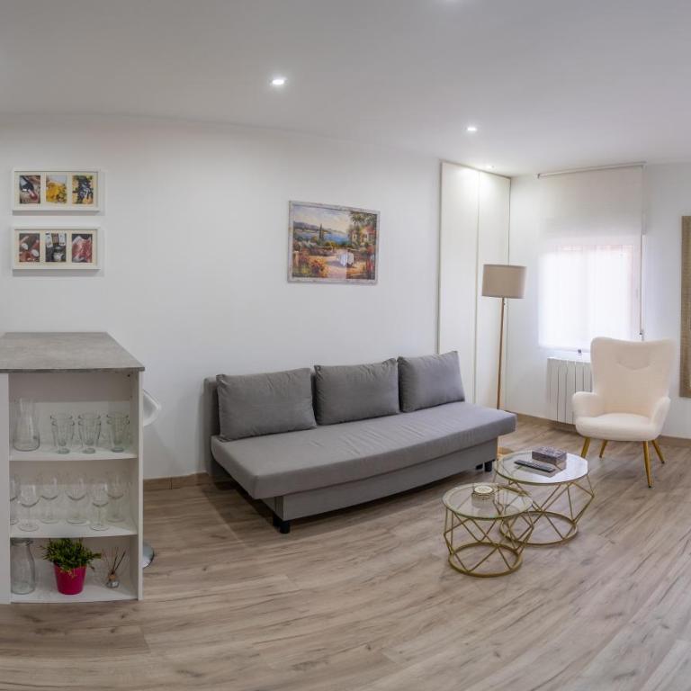 Cómodo piso cerca del Aeropuerto by beBalmy - Apartamento de 1 dormitorio - 9