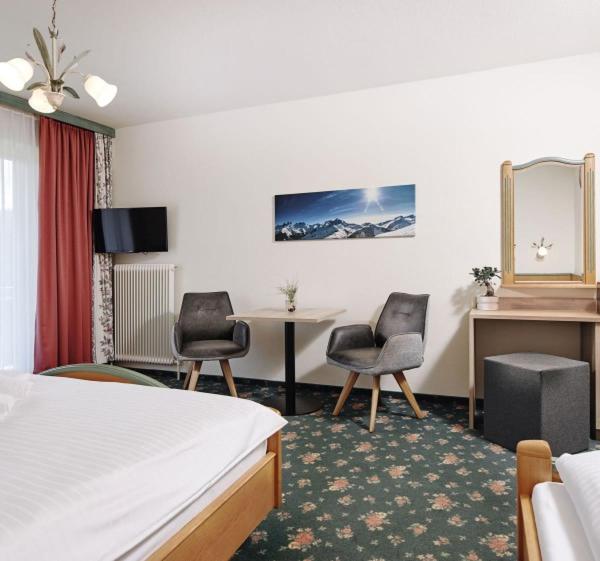 Hotel Bergglück - Habitación Triple con ducha - 2