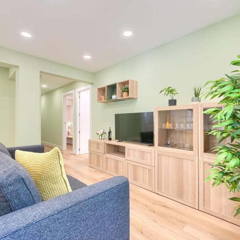 Pintxos Cozy Apartment by NSB - Two-Bedroom Apartment - 9