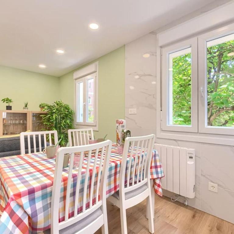 Pintxos Cozy Apartment by NSB - Two-Bedroom Apartment - 22