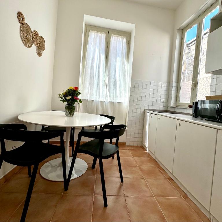 Montesanto Charm Centro Storico - Two-Bedroom Apartment - 14