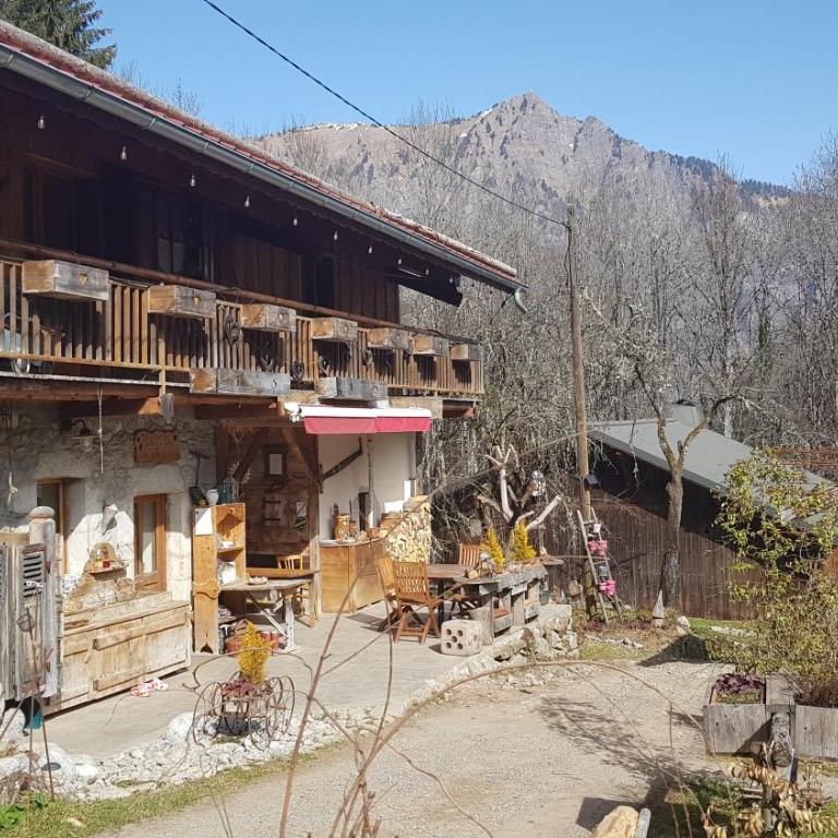 Sur le Coux - Chambre Quadruple avec Balcon - 8
