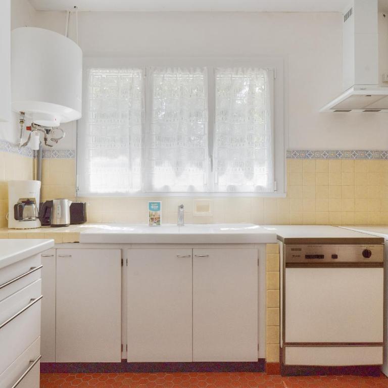 À moins de 2km de la plage, maison pour 6 - Maison de Vacances - 7
