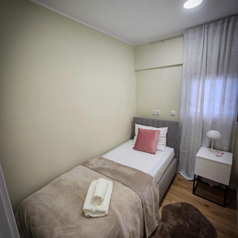 B&B Playa - Three-Bedroom Apartment - 8