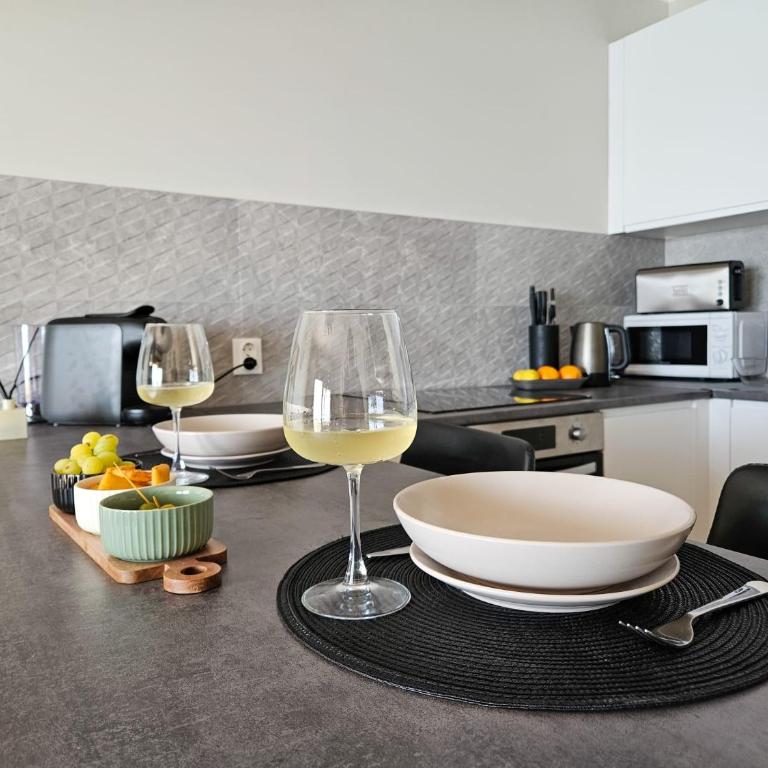 B&B Playa - Three-Bedroom Apartment - 13