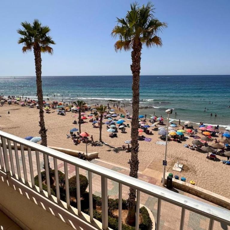 B&B Playa - Three-Bedroom Apartment - 1