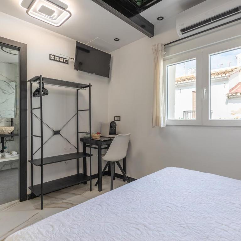 HOSTAL LUXURY NIT I DIA - Habitación Doble con baño privado - 5