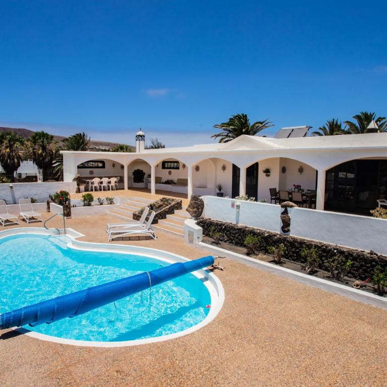 Casa Thalatta - Three-Bedroom Vacation Home - 1