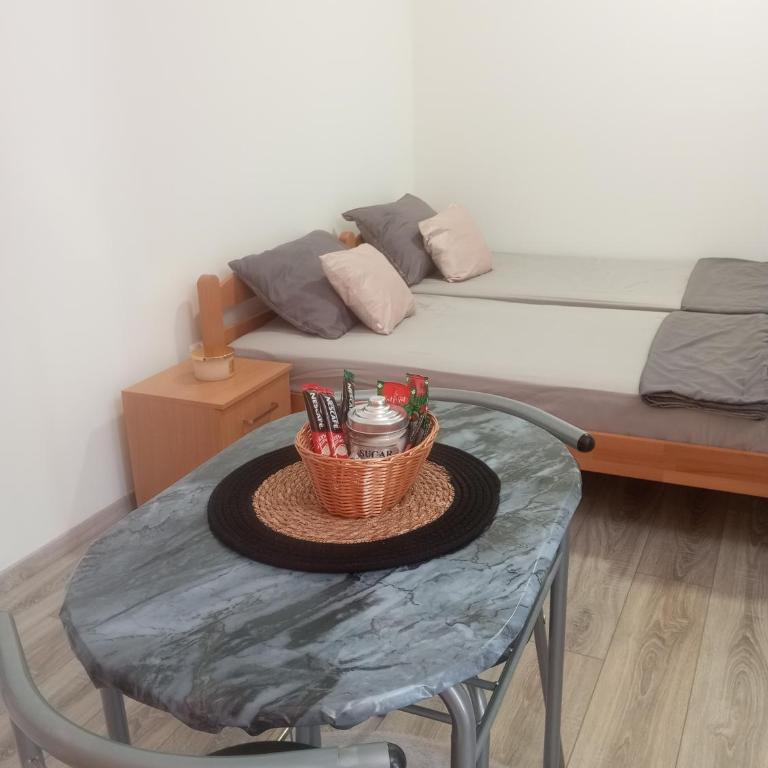 Studio Hadrovic - One-Bedroom Apartment - 2