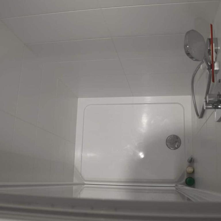 Chambre privée proche Accord Arena et avec metro 20 min de la Tour Eiffel - Appartement 1 Chambre - 9