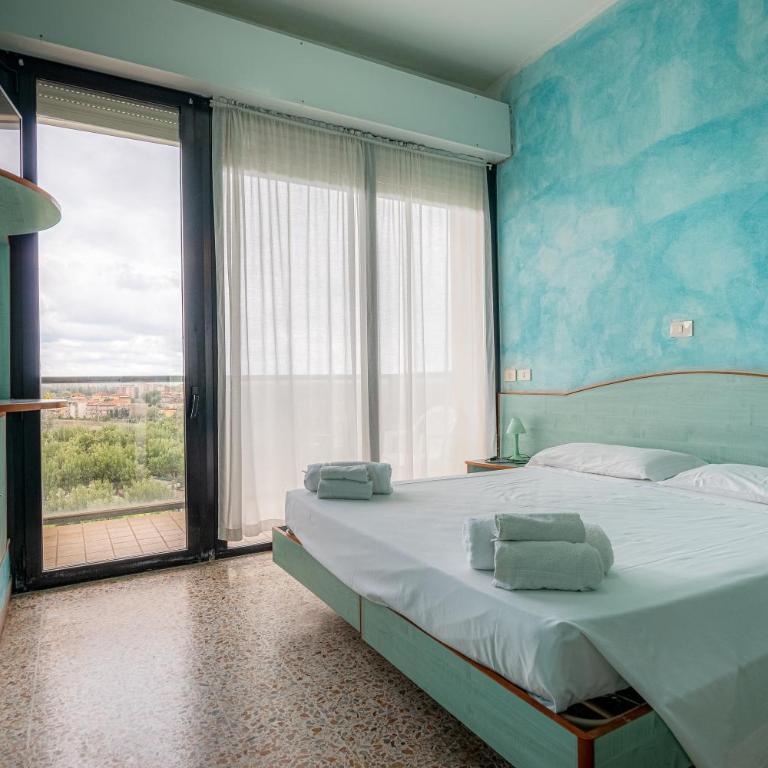 Hotel Crown - Camera Matrimoniale Economy - 5