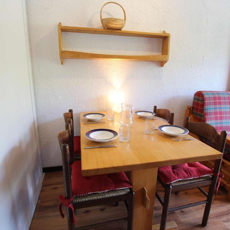 Studio au ski, 6e étage, parking, 2 pers, Montgenèvre - FR-1-330D-26 - Appartamento - 4