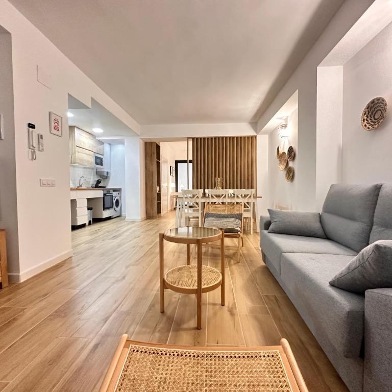 Valencia & Suites Ayora - One-Bedroom Apartment - 13
