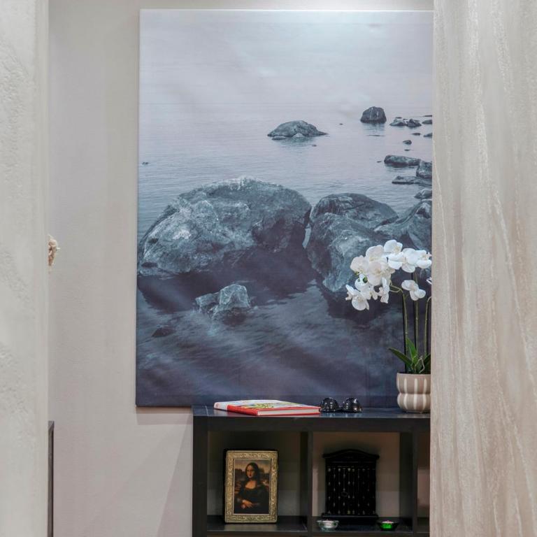 - Lake Bliss - Two-Bedroom Apartment - 9