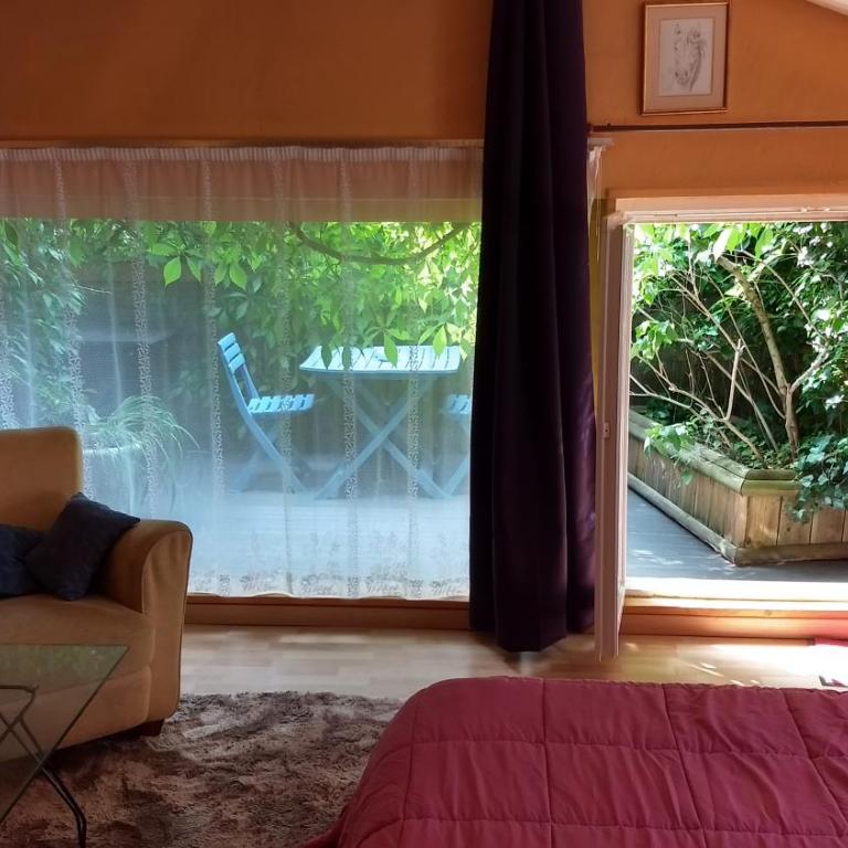 Logement cosy proche gare avec terrasse de verdure - Appartement 1 Chambre - 7