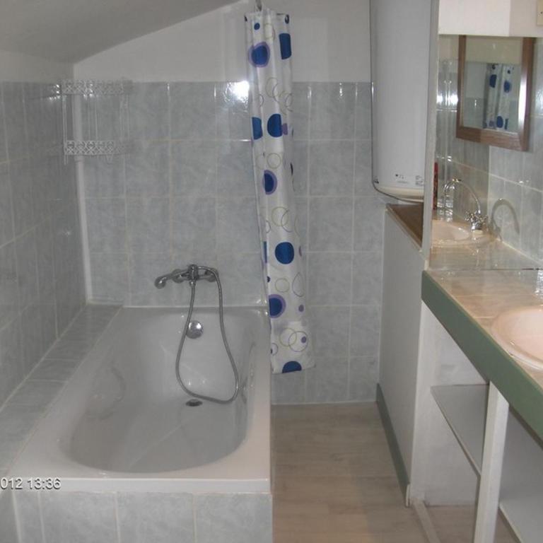 Logement cosy proche gare avec terrasse de verdure - Appartement 1 Chambre - 12