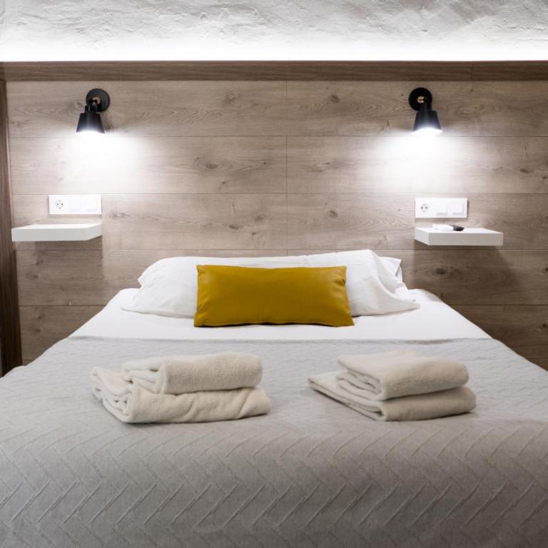 Gala Placida 1923 - Budget Double or Twin Room (ground floor) - 3